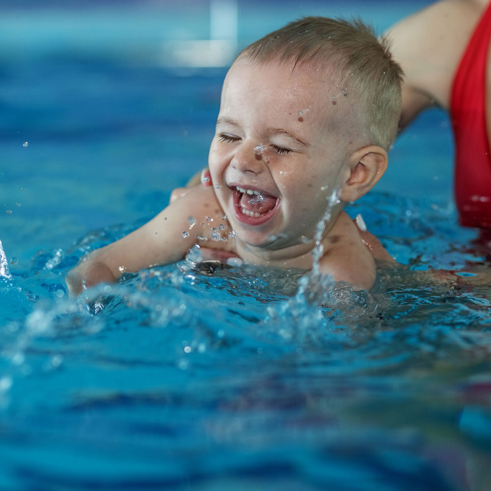 toddler swimming lesson